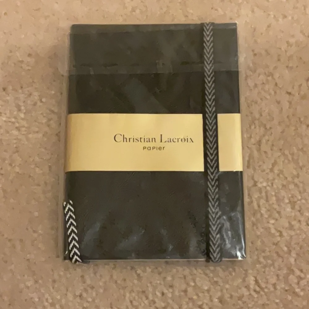 NWT Christian Lacroix Black Paseo A6 Layflat Notebook, 152pg Gold notepad 128pg